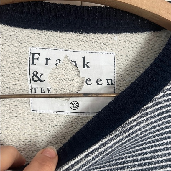 Frank & Eileen stripped navy and white sweatshirt size XS triple fleece - Picture 2 of 6